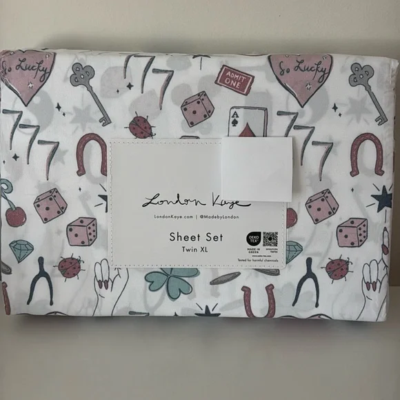 LONDON KAYE Twin XL Sheet Set dice lucky cards NEW - Picture 5 of 8